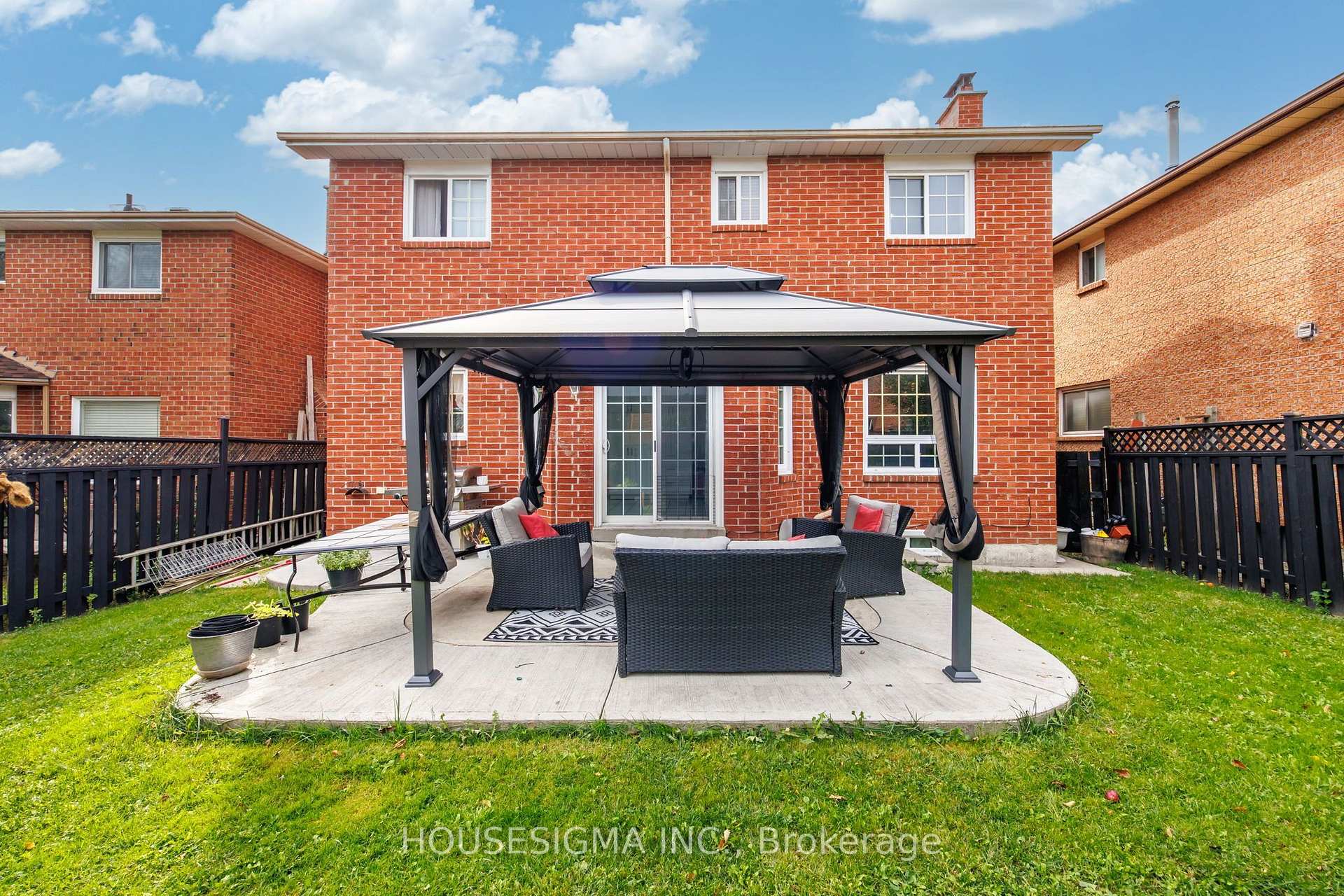 Photo 38 of 32 Ballycastle Crescent, Brampton, Heart Lake West — HOMEH