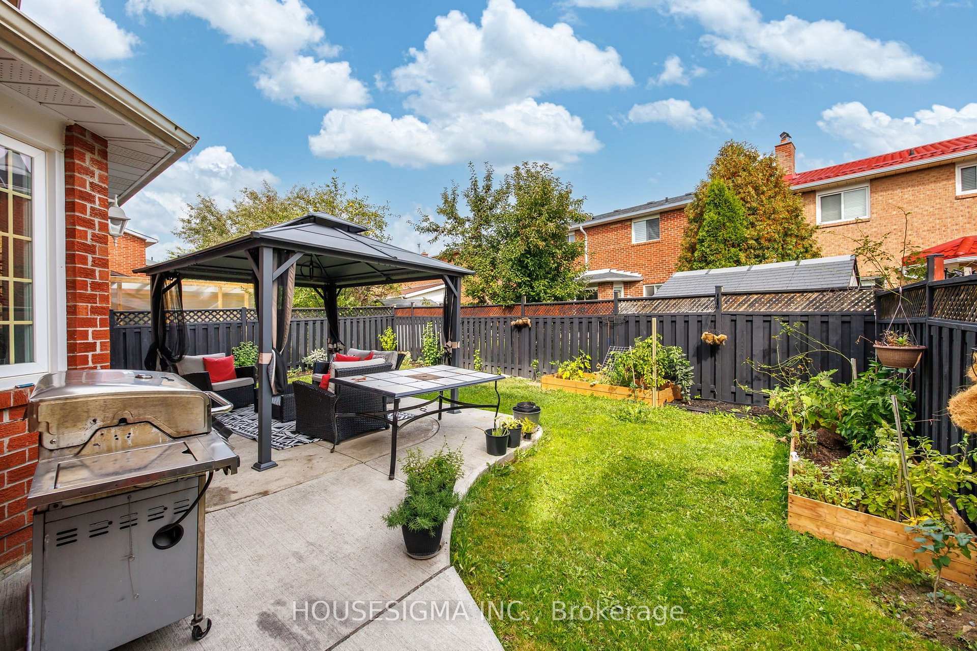 Photo 39 of 32 Ballycastle Crescent, Brampton, Heart Lake West — HOMEH