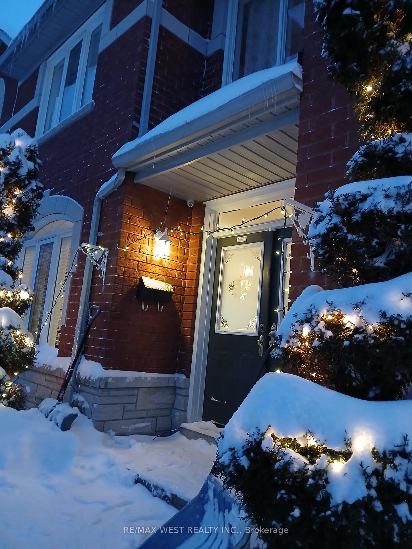 Photo 3 of 883 Strouds Lane, Pickering, Dunbarton — HOMEH