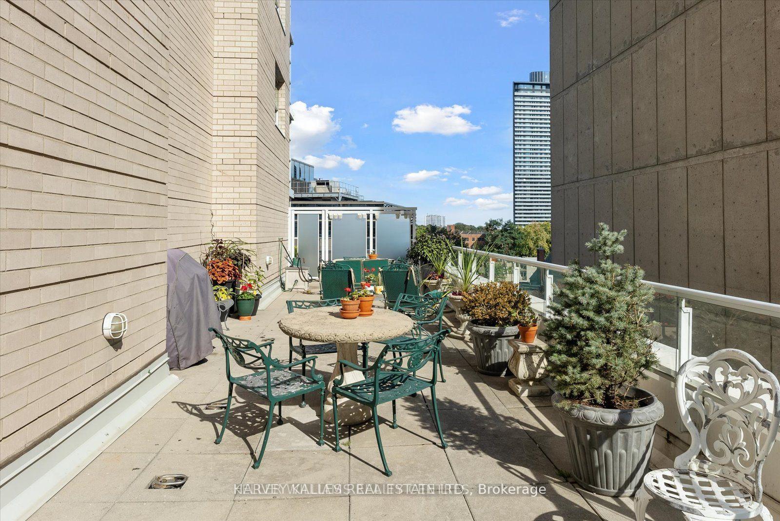 Photo 35 of Unit PH03, 409 Bloor Street E, Toronto, Rosedale-Moore Park — HOMEH