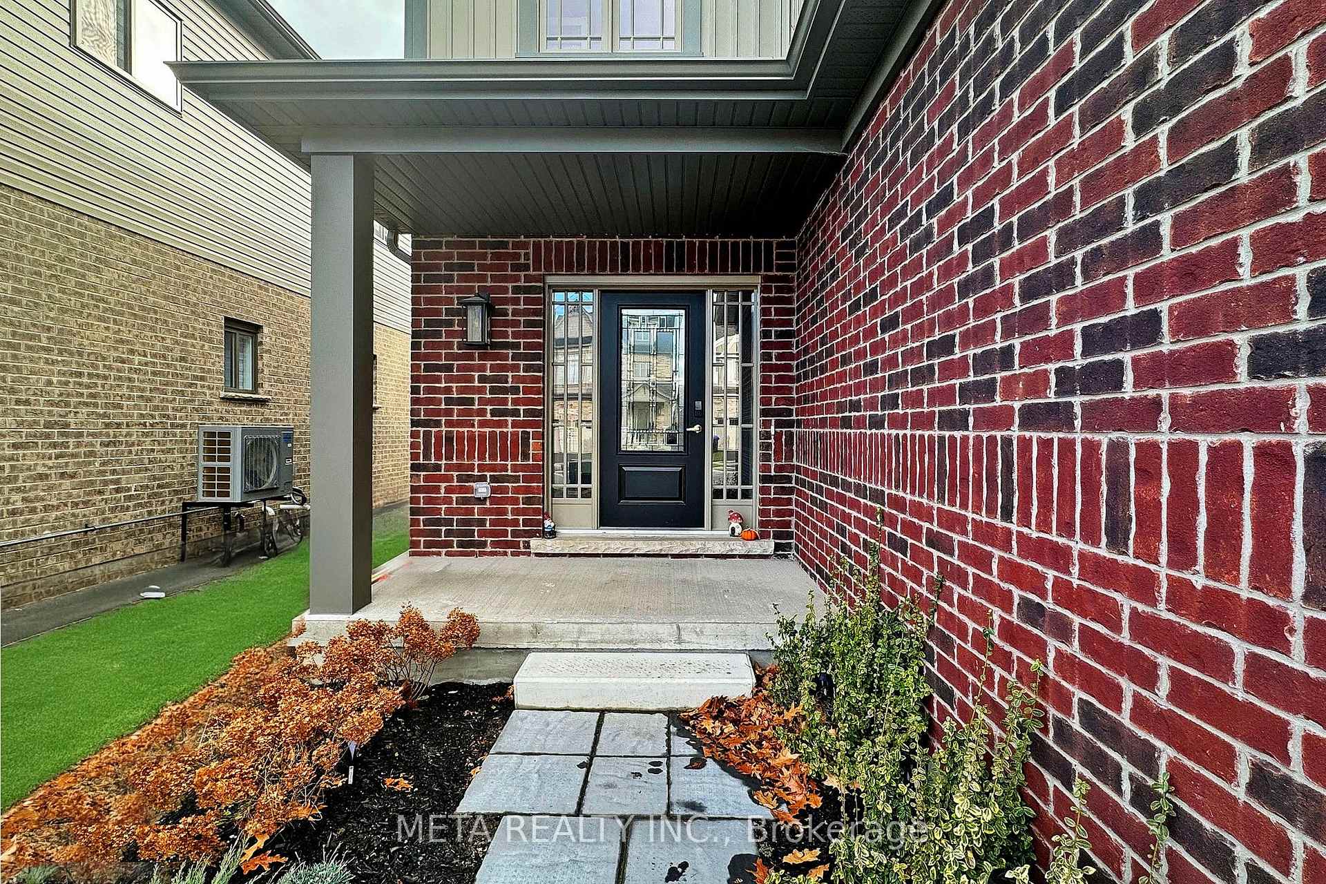 Photo 4 of 61 Maidens Crescent, Collingwood — HOMEH