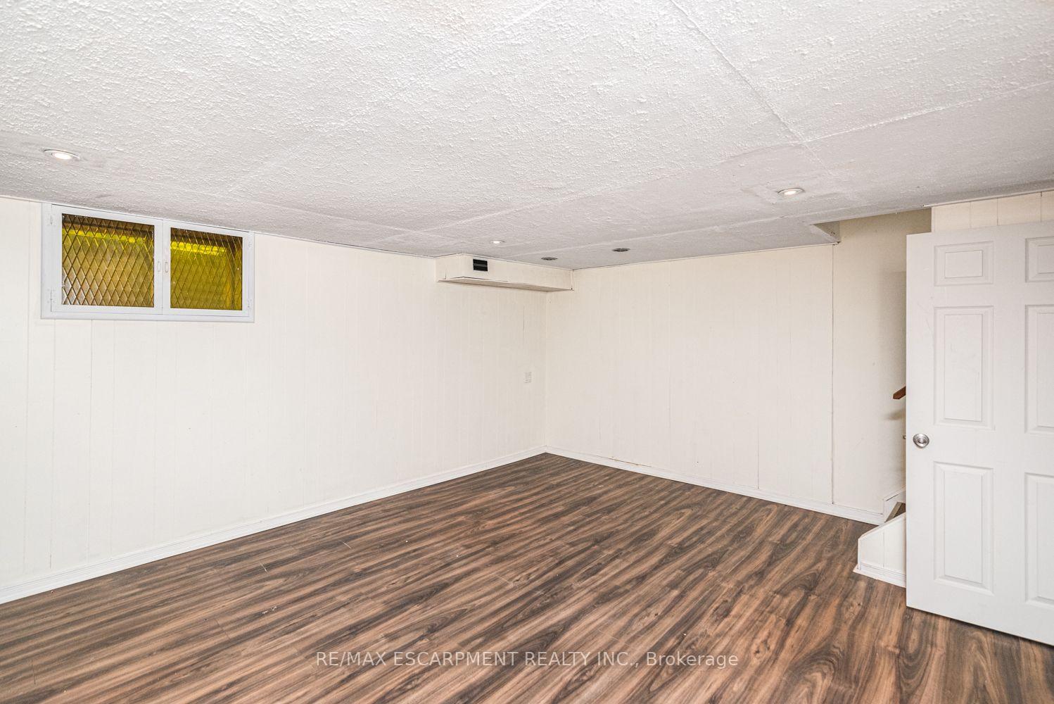Photo 28 of Unit 5, 2700 Barton Street E, Hamilton, Riverdale — HOMEH
