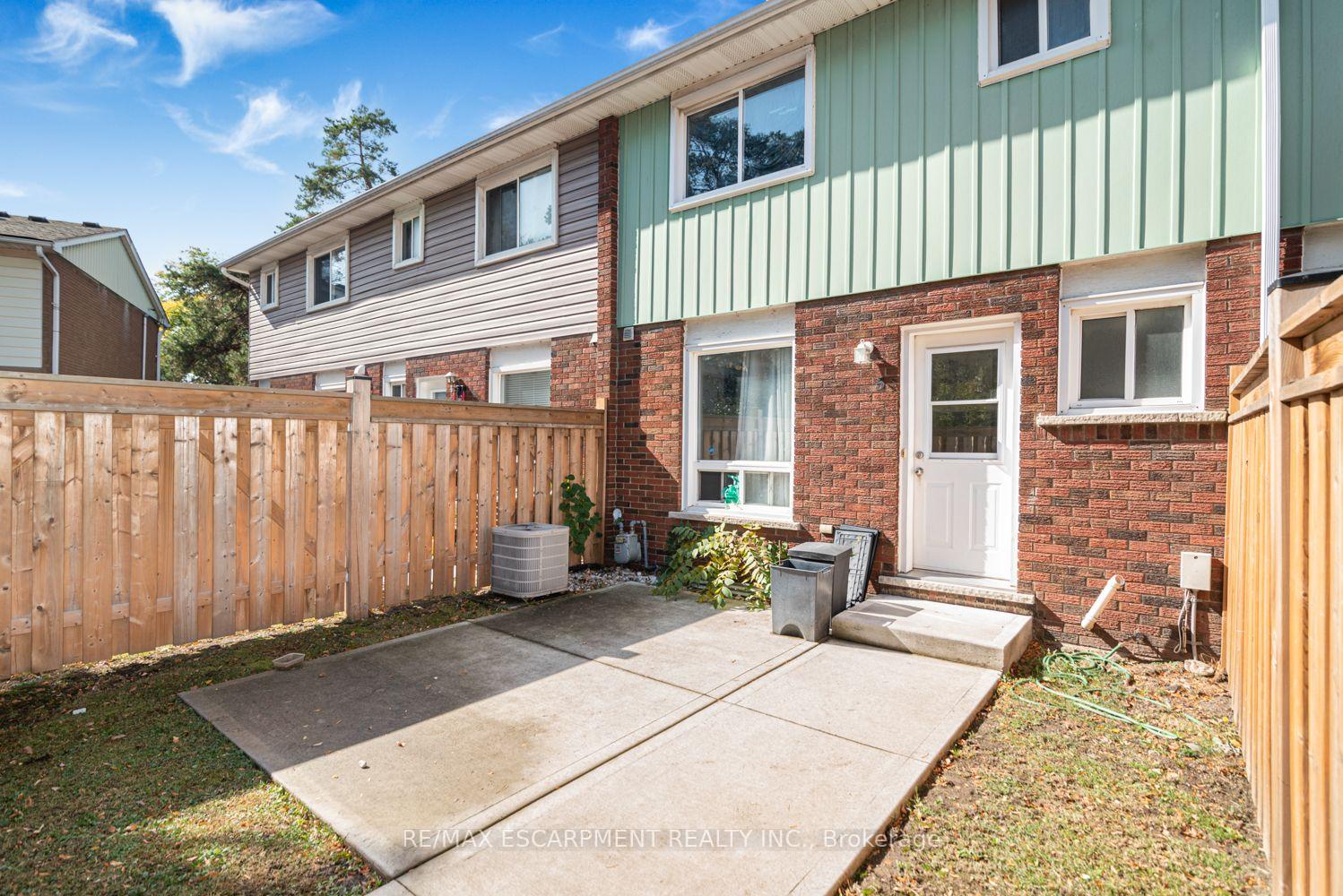 Photo 36 of Unit 5, 2700 Barton Street E, Hamilton, Riverdale — HOMEH