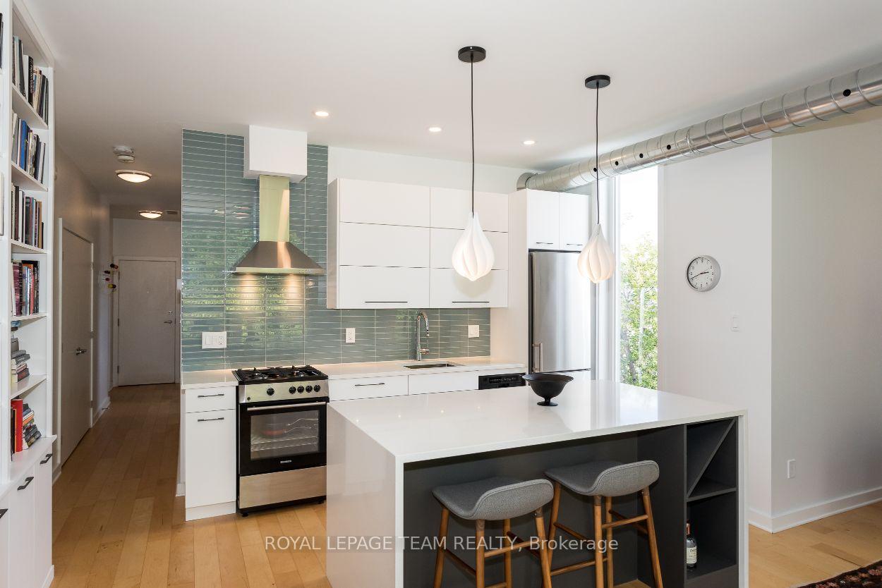 Photo 5 of Unit 401, 22 Perkins Street, Ottawa, West Centre Town — HOMEH