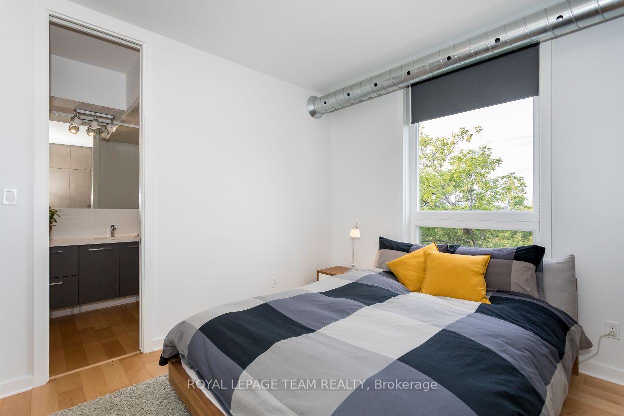 Photo 22 of Unit 401, 22 Perkins Street, Ottawa, West Centre Town — HOMEH