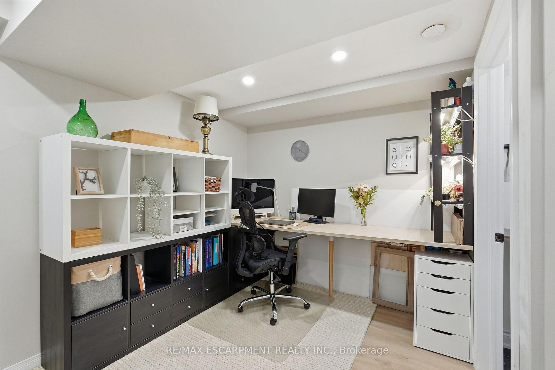 Photo 31 of 42 Kildonan Crescent, Hamilton, Waterdown — HOMEH