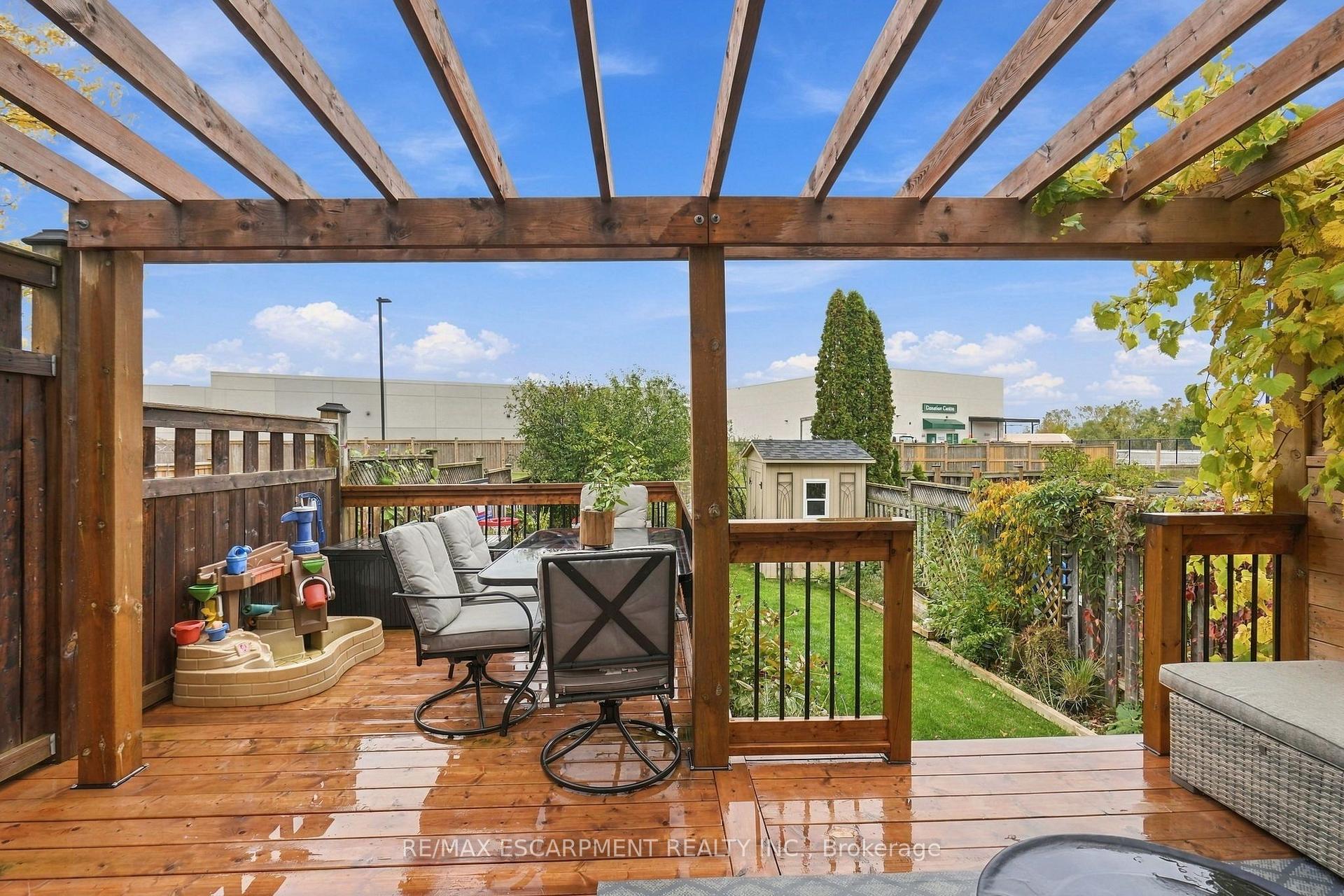 Photo 40 of 42 Kildonan Crescent, Hamilton, Waterdown — HOMEH