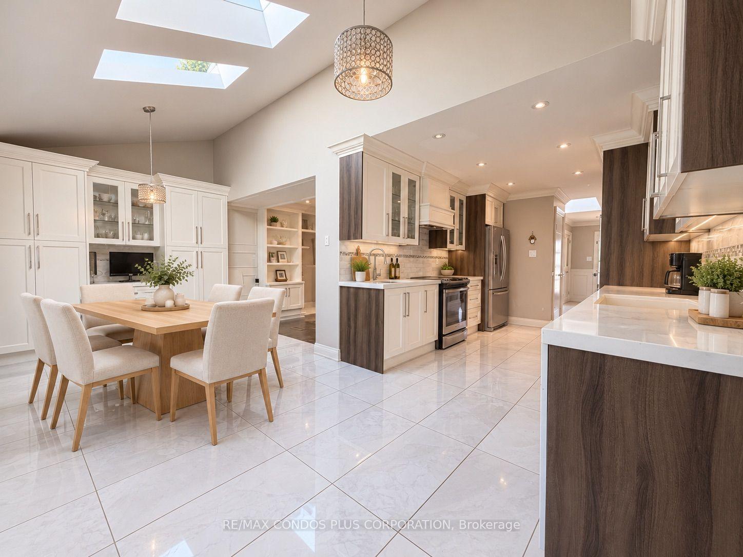 Photo 9 of 57 Colvin Crescent, Vaughan, Brownridge — HOMEH