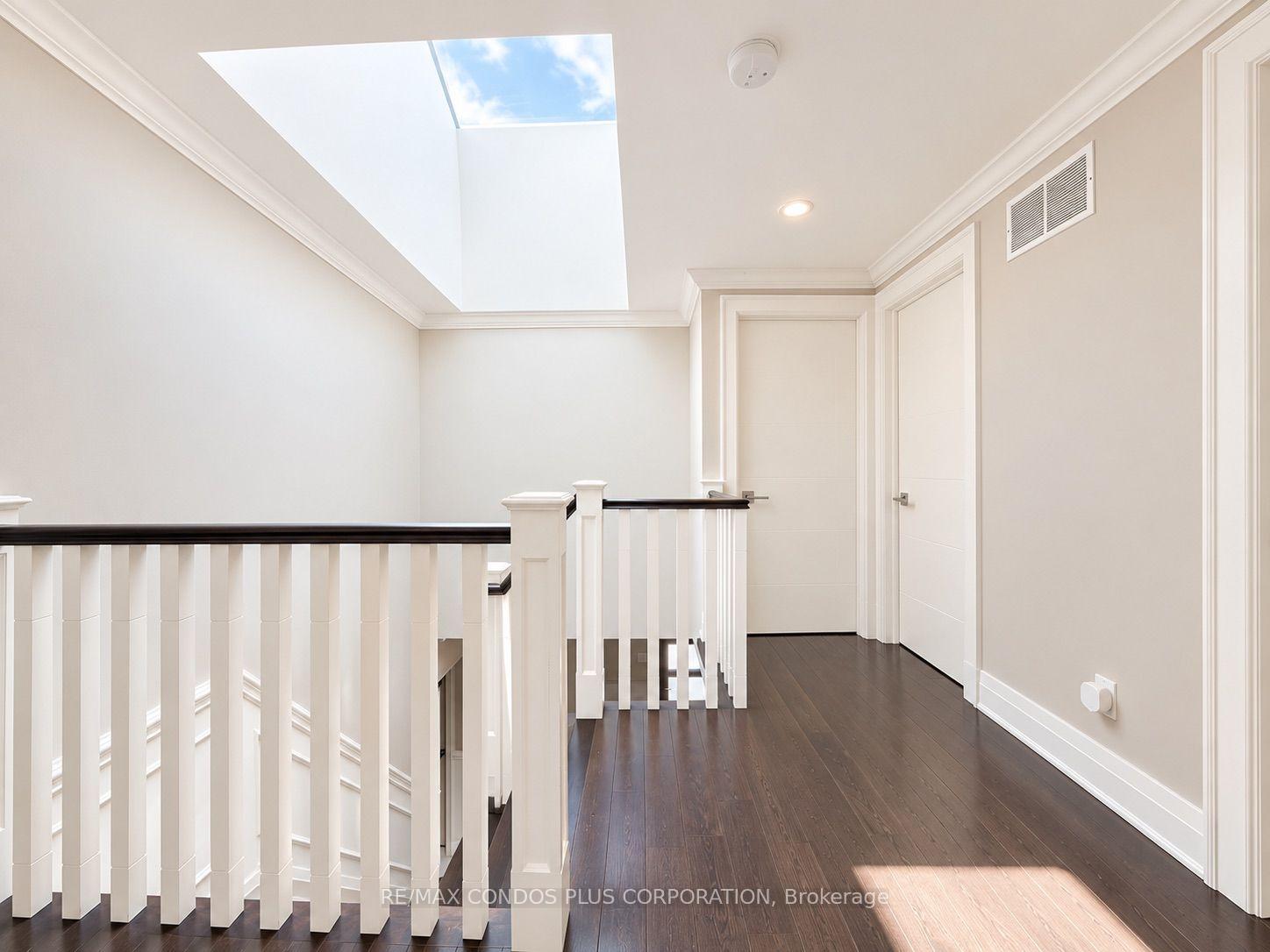 Photo 12 of 57 Colvin Crescent, Vaughan, Brownridge — HOMEH