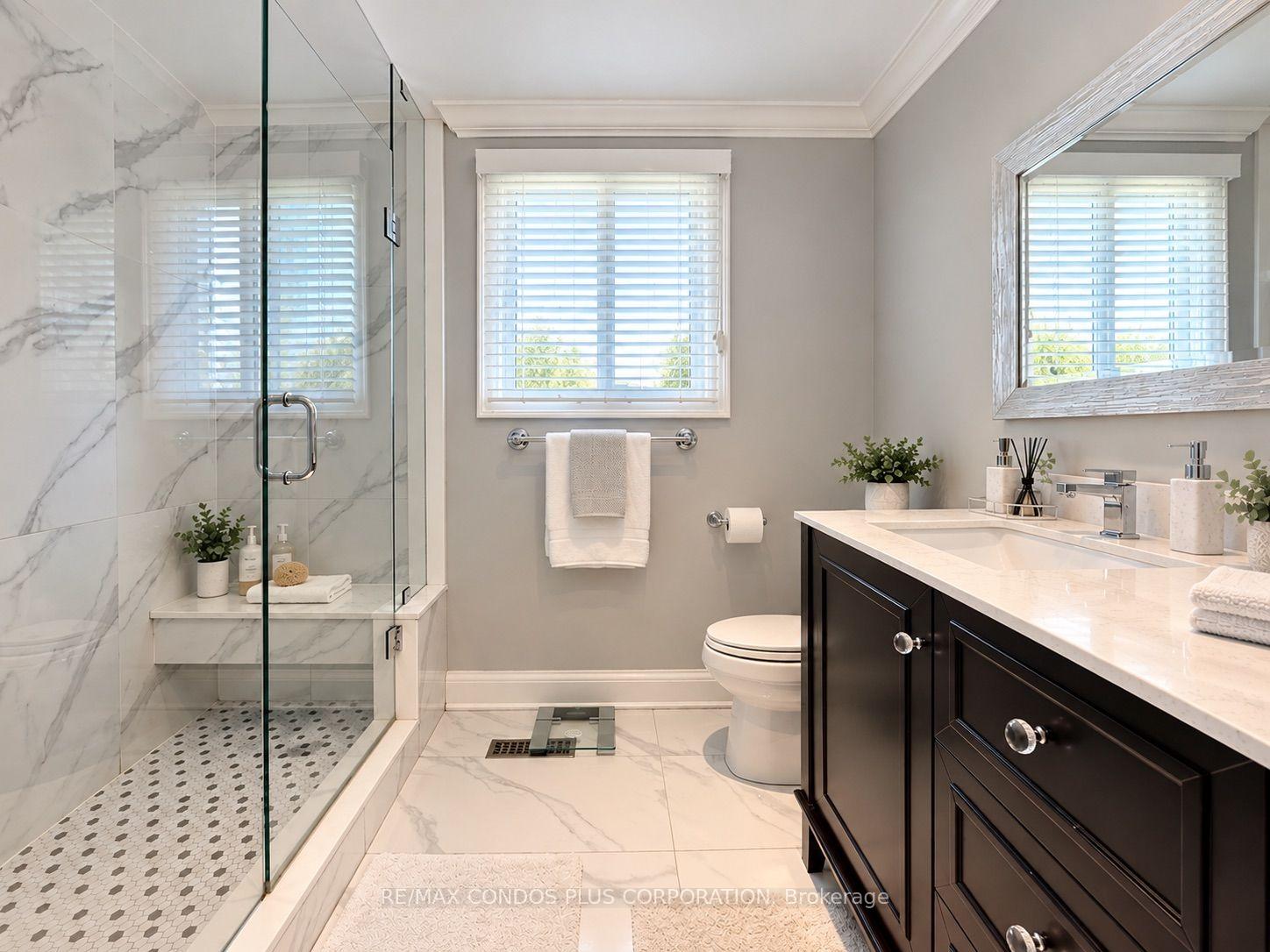 Photo 15 of 57 Colvin Crescent, Vaughan, Brownridge — HOMEH