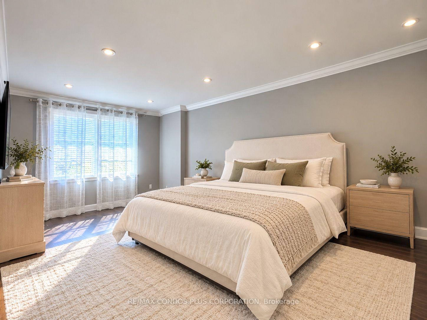 Photo 18 of 57 Colvin Crescent, Vaughan, Brownridge — HOMEH