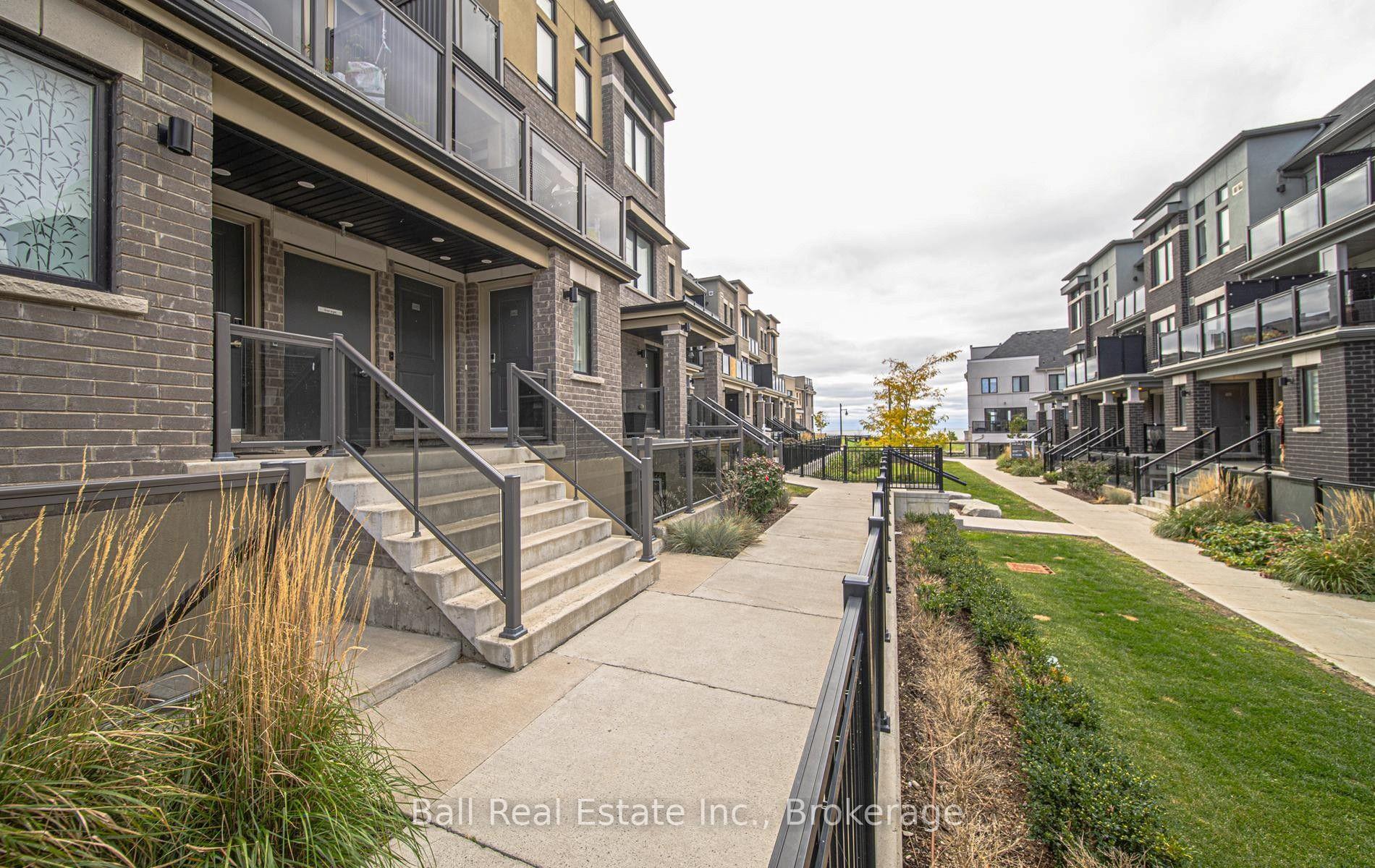 Photo 3 of Unit 13, 26D Lookout Drive, Clarington, Bowmanville — HOMEH