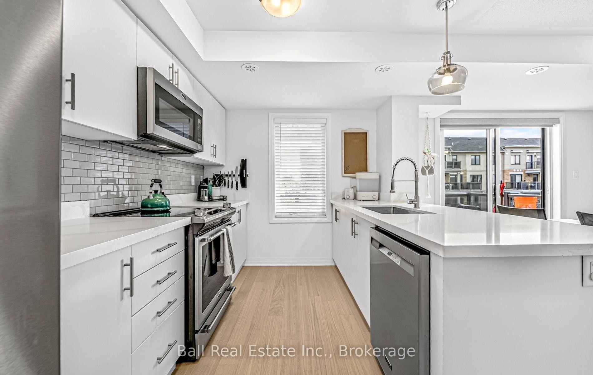Photo 7 of Unit 13, 26D Lookout Drive, Clarington, Bowmanville — HOMEH