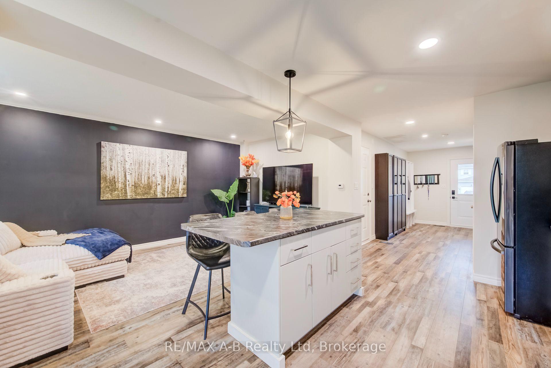 Photo 13 of 78 Hostetler Road, Wilmot, New Hamburg — HOMEH