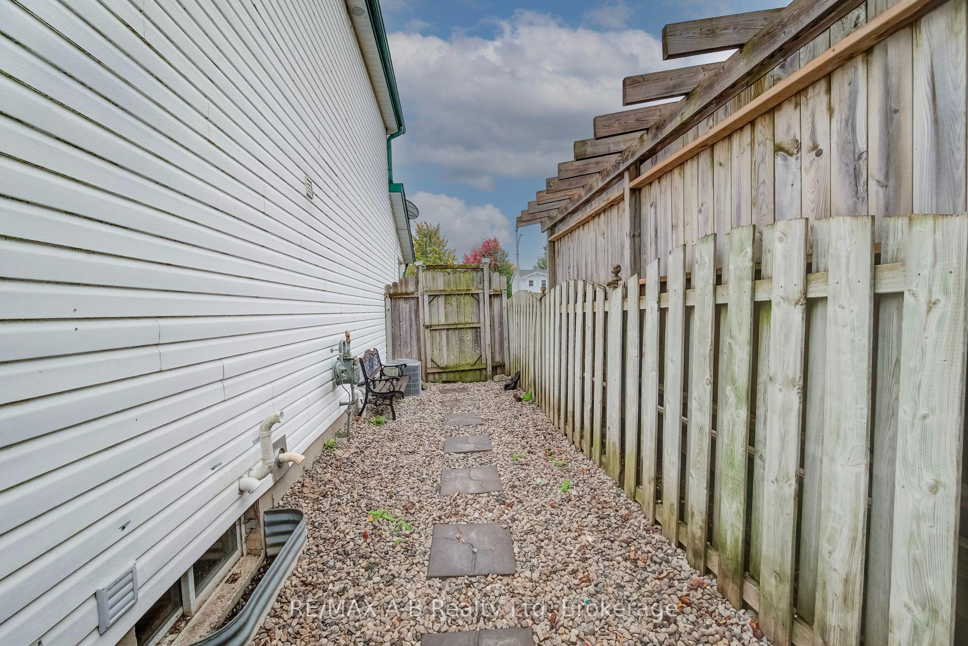 Photo 45 of 78 Hostetler Road, Wilmot, New Hamburg — HOMEH