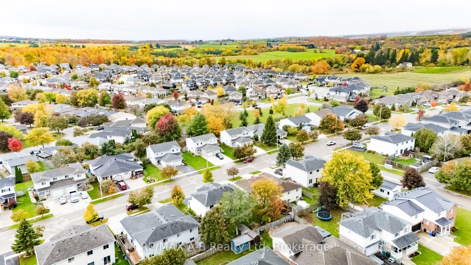 Photo 50 of 78 Hostetler Road, Wilmot, New Hamburg — HOMEH