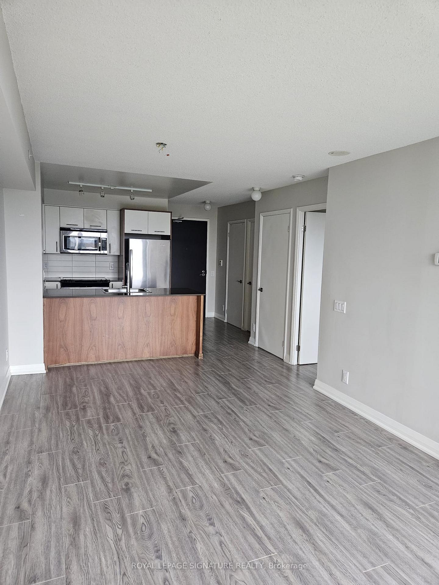 Photo 7 of Unit 608, 1 Valhalla Inn Road, Etobicoke, Islington-City Centre West — HOMEH