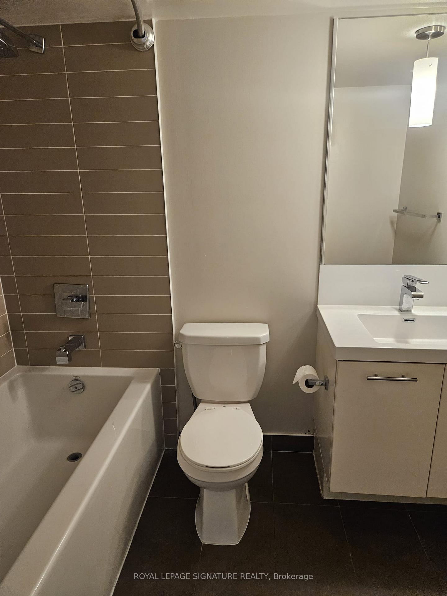Photo 10 of Unit 608, 1 Valhalla Inn Road, Etobicoke, Islington-City Centre West — HOMEH