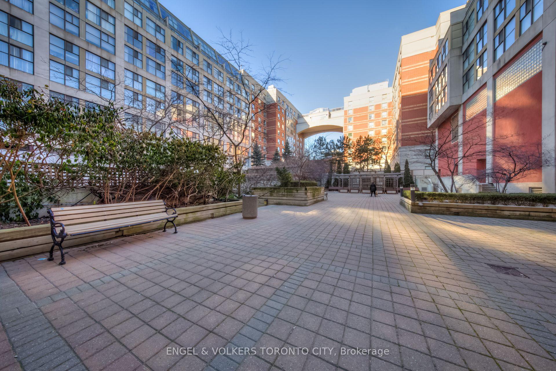 Photo 9 of Unit 306, 222 The Esplanade, Toronto, Waterfront Communities — HOMEH