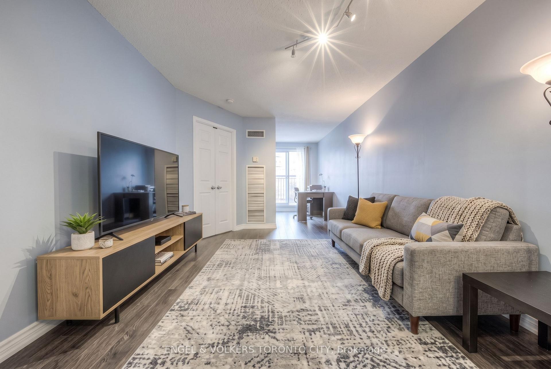 Photo 10 of Unit 306, 222 The Esplanade, Toronto, Waterfront Communities — HOMEH
