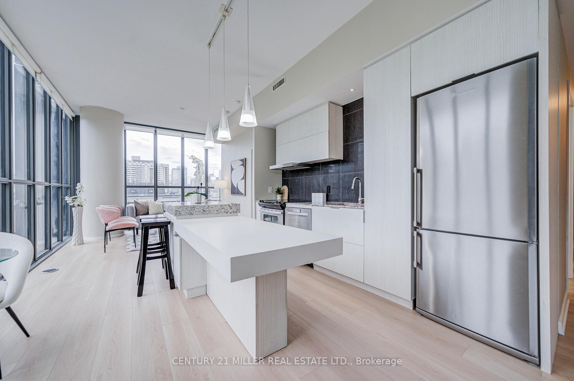 Photo 6 of Unit 1001, 101 Charles Street E, Toronto, Church-Yonge Corridor — HOMEH