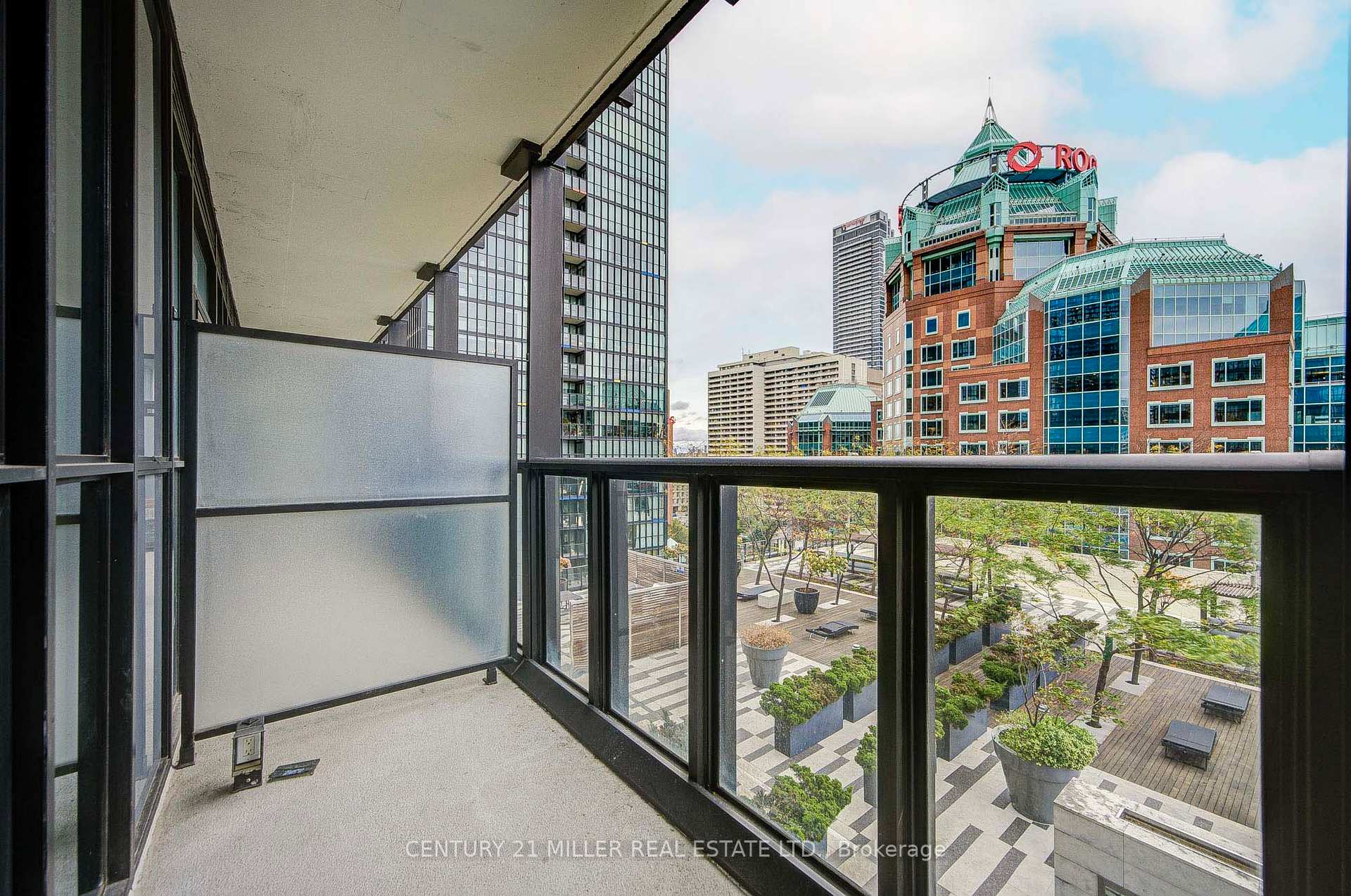 Photo 32 of Unit 1001, 101 Charles Street E, Toronto, Church-Yonge Corridor — HOMEH