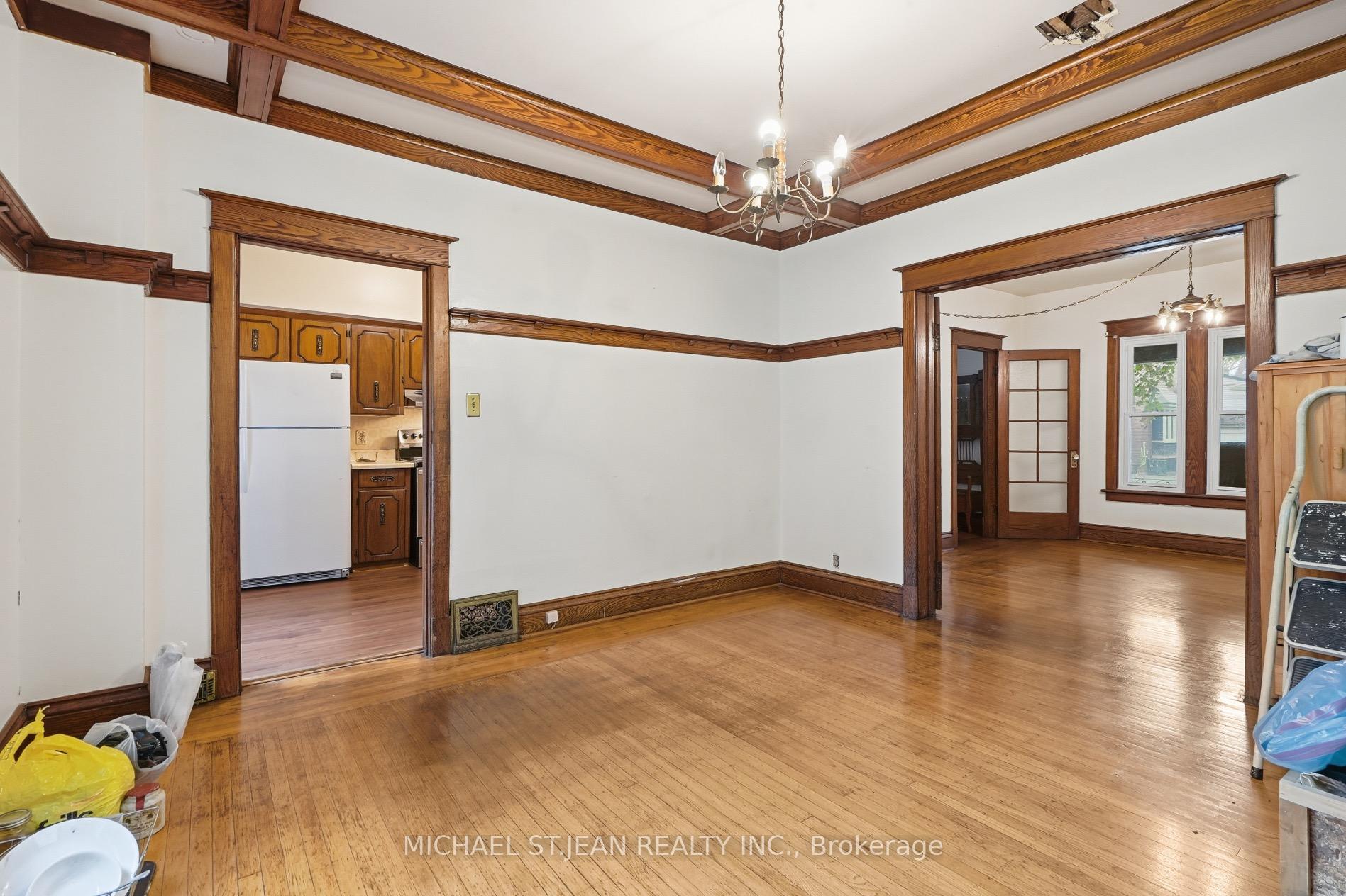 Photo 12 of 58 Connaught Avenue S, Hamilton, Gibson — HOMEH