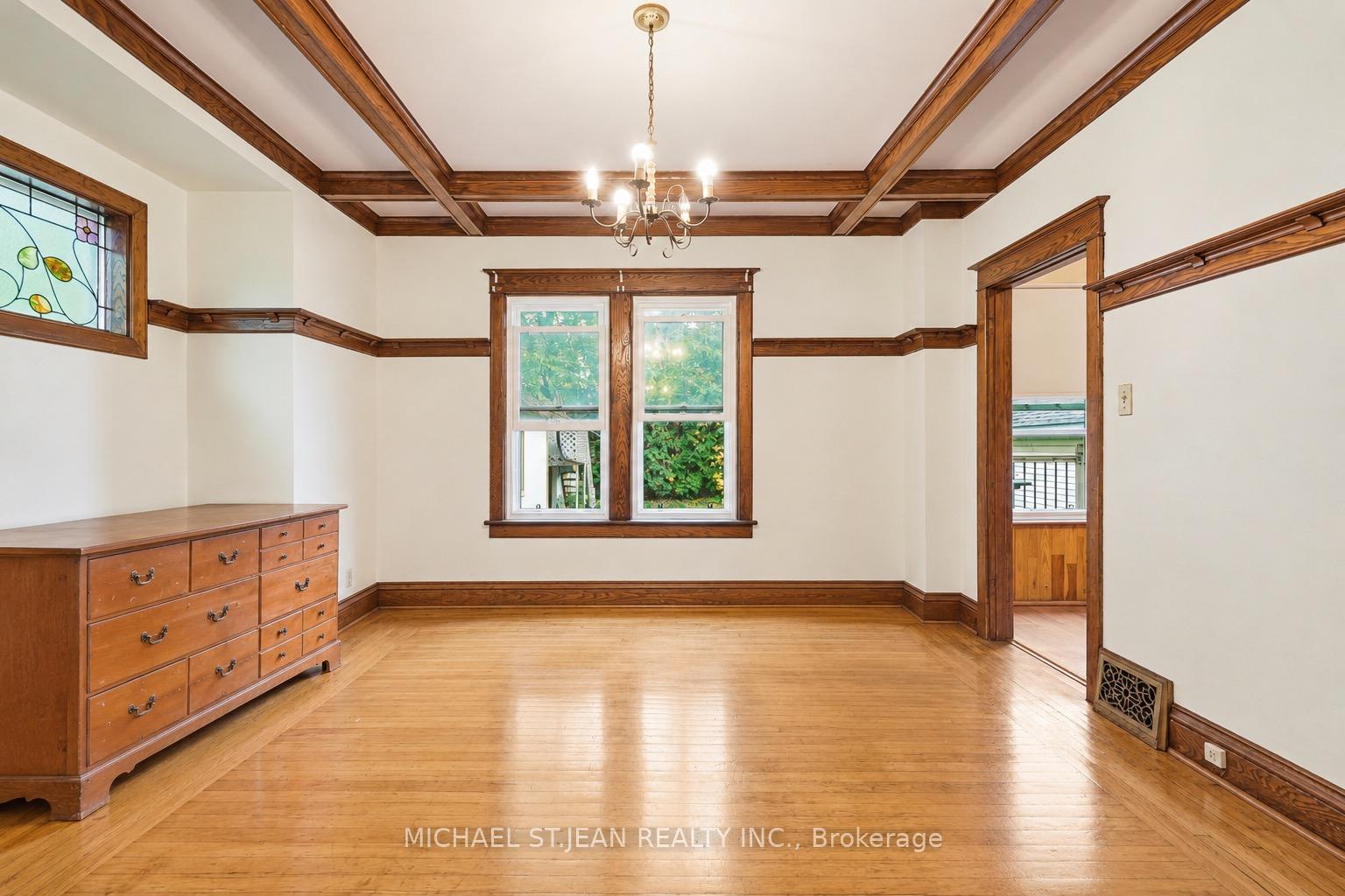 Photo 13 of 58 Connaught Avenue S, Hamilton, Gibson — HOMEH