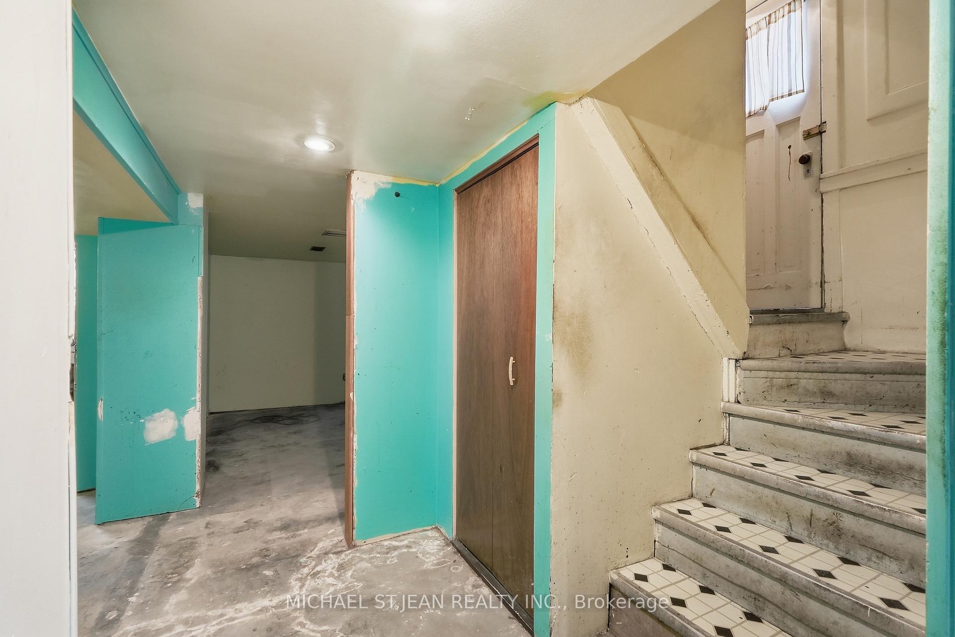 Photo 40 of 58 Connaught Avenue S, Hamilton, Gibson — HOMEH
