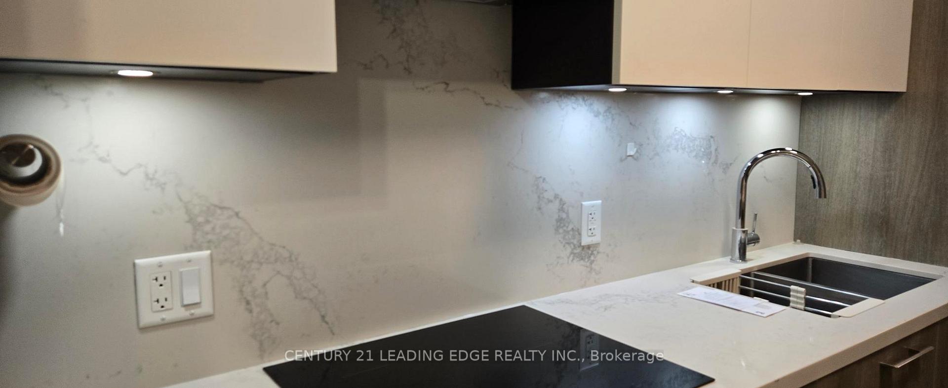 Photo 13 of Unit 903, 8 Water Walk Drive, Markham, Unionville — HOMEH