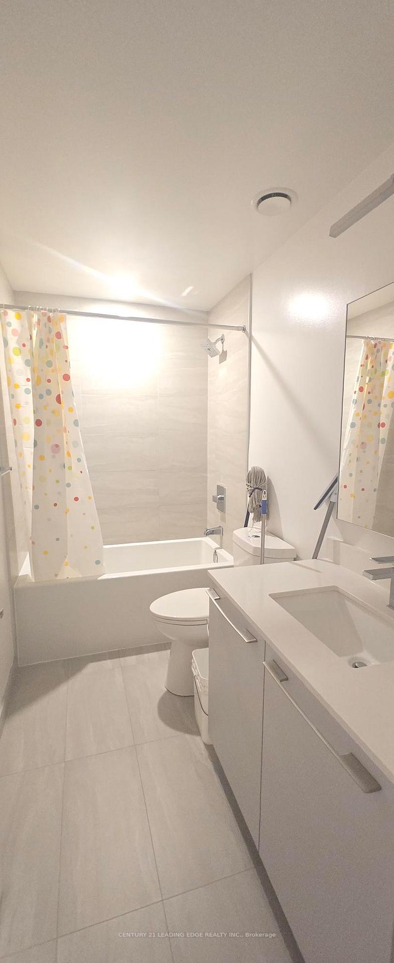 Photo 14 of Unit 903, 8 Water Walk Drive, Markham, Unionville — HOMEH