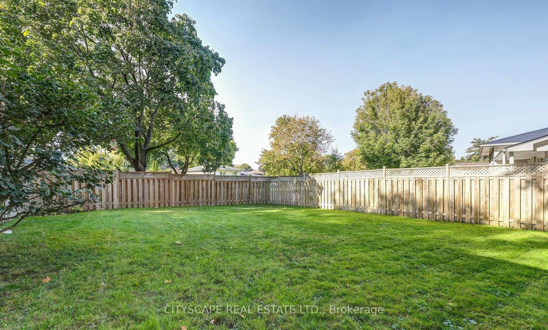 Photo 3 of Unit Basement, 1050 Apache Road, London, East D — HOMEH