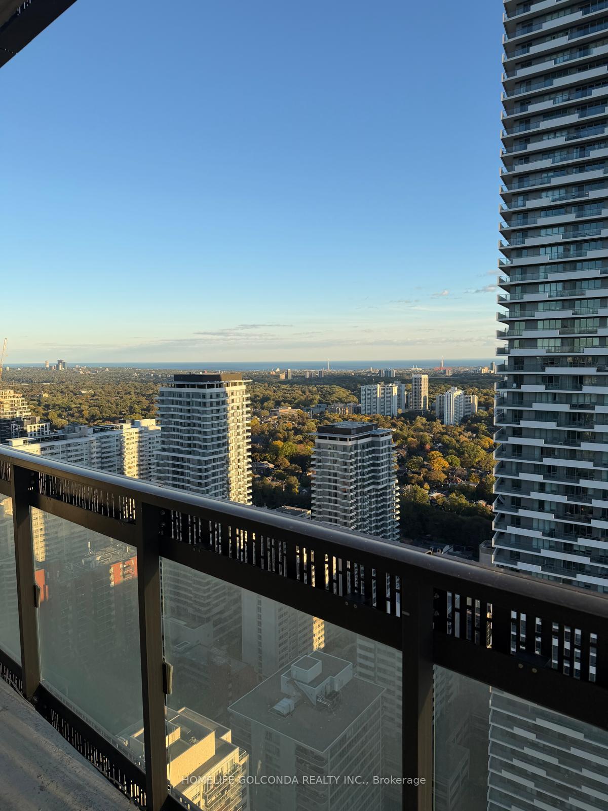 Photo 6 of Unit 3502, 8 Eglinton Avenue E, Toronto, Mount Pleasant West — HOMEH
