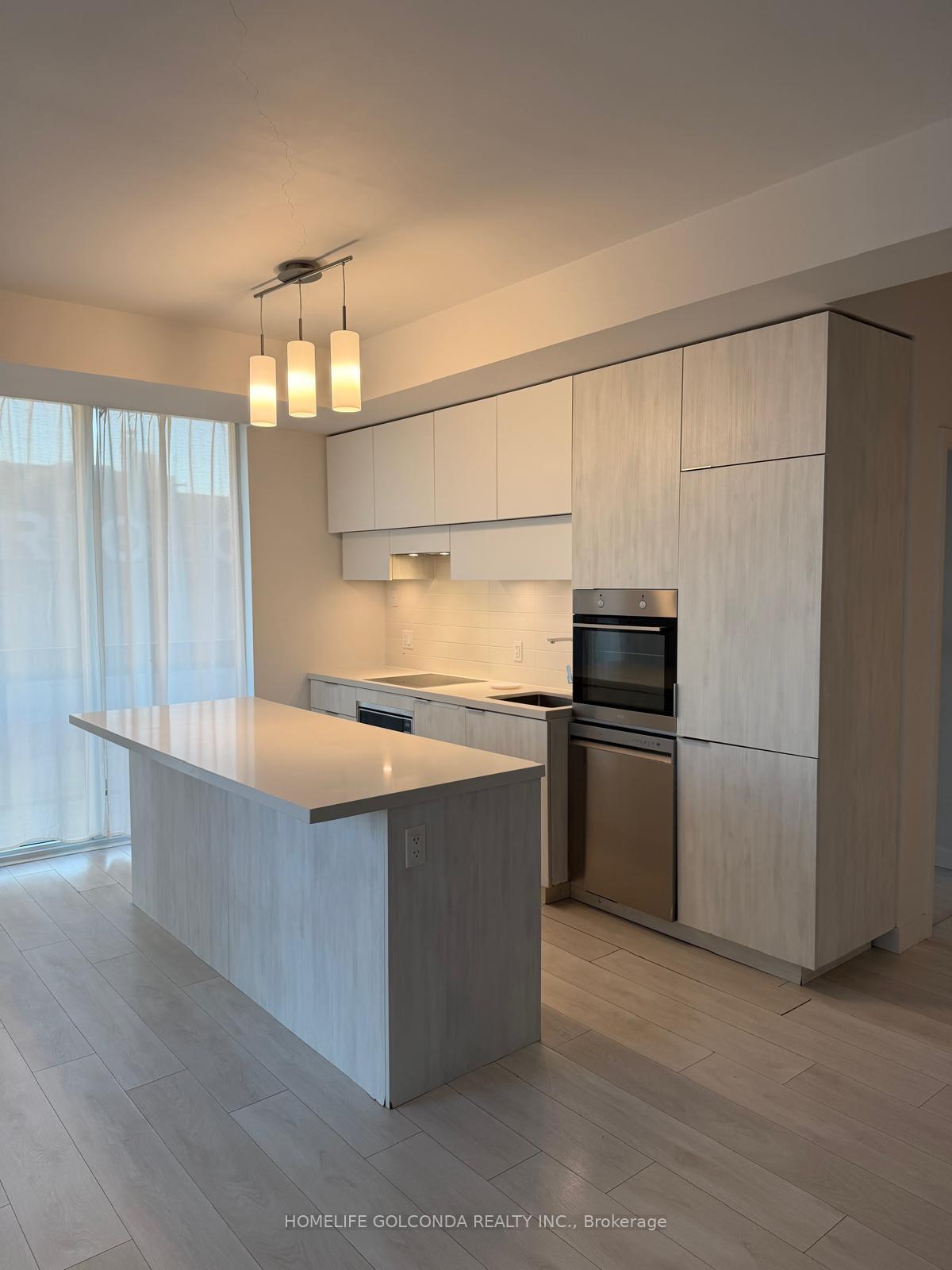 Photo 8 of Unit 3502, 8 Eglinton Avenue E, Toronto, Mount Pleasant West — HOMEH