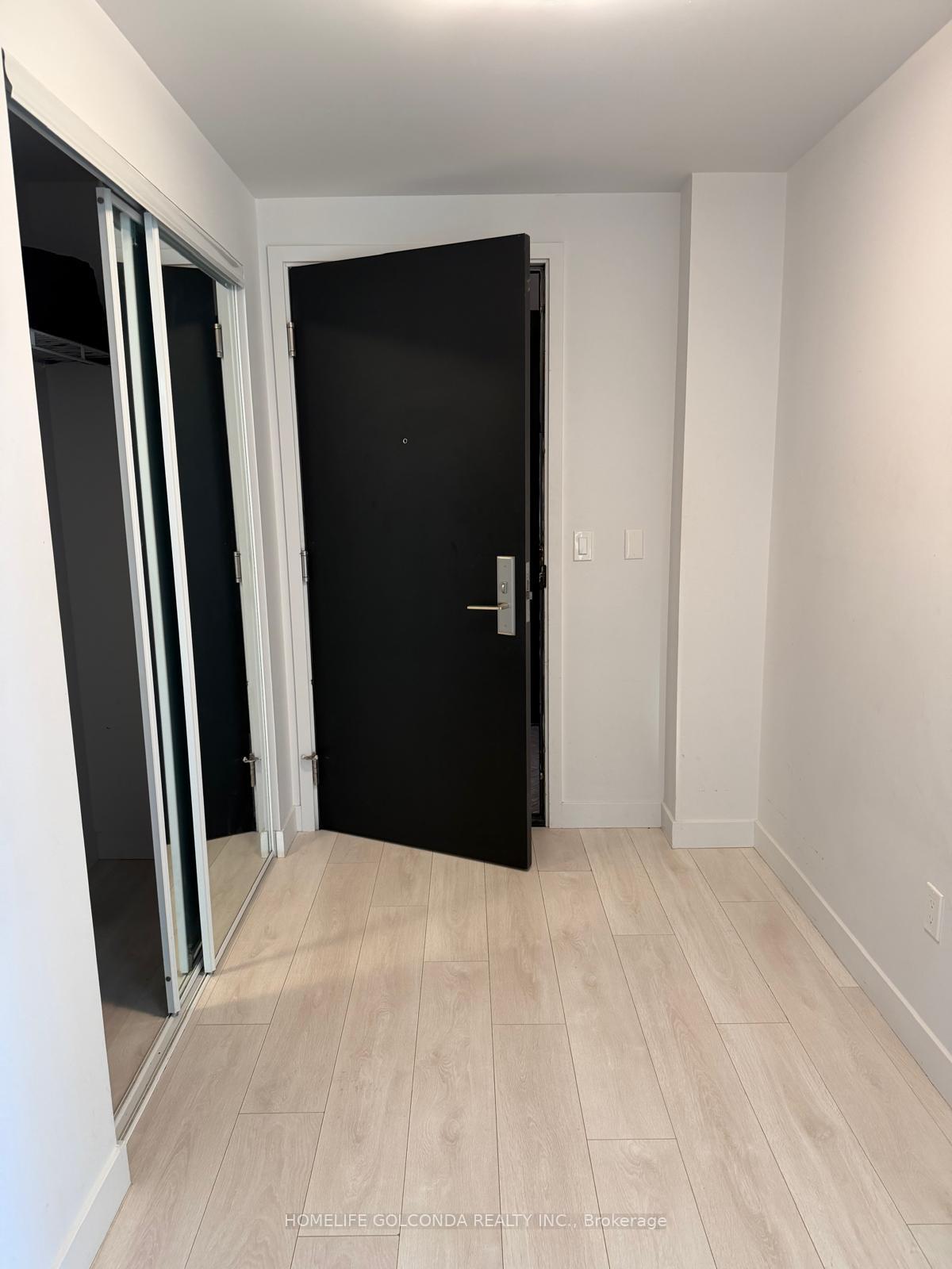 Photo 18 of Unit 3502, 8 Eglinton Avenue E, Toronto, Mount Pleasant West — HOMEH