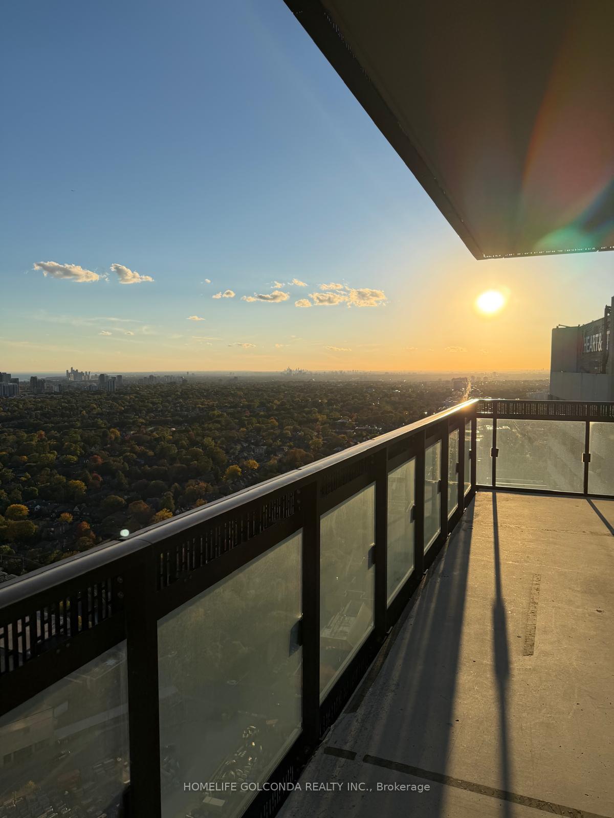 Photo 20 of Unit 3502, 8 Eglinton Avenue E, Toronto, Mount Pleasant West — HOMEH