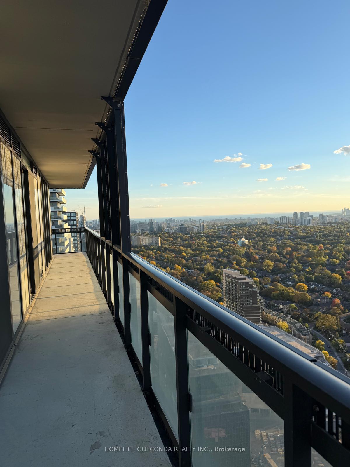 Photo 22 of Unit 3502, 8 Eglinton Avenue E, Toronto, Mount Pleasant West — HOMEH