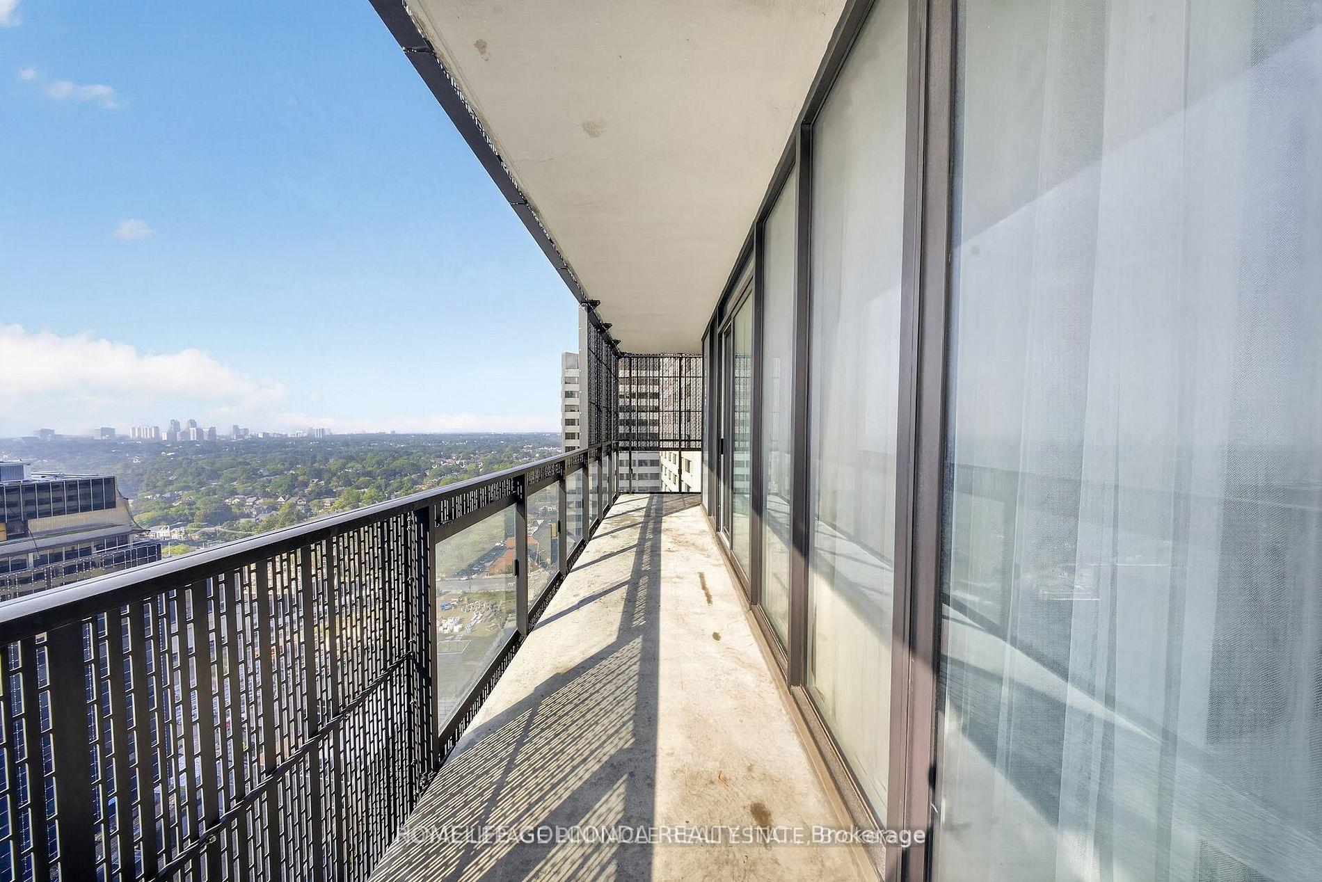 Photo 23 of Unit 3502, 8 Eglinton Avenue E, Toronto, Mount Pleasant West — HOMEH