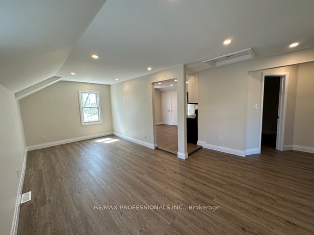 Photo 3 of Unit 1, 213 Pine Street, Whitby, Downtown Whitby — HOMEH