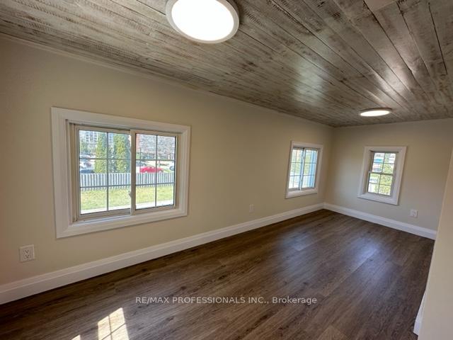Photo 18 of Unit 1, 213 Pine Street, Whitby, Downtown Whitby — HOMEH