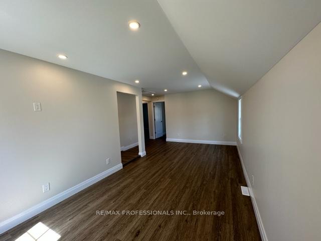 Photo 20 of Unit 1, 213 Pine Street, Whitby, Downtown Whitby — HOMEH