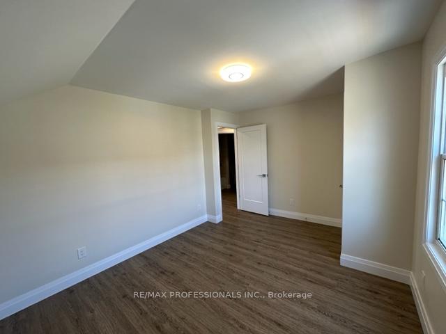Photo 22 of Unit 1, 213 Pine Street, Whitby, Downtown Whitby — HOMEH