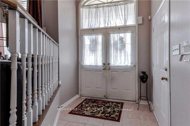 Photo 3 of 23 Bissell Drive N, Brampton, Snelgrove — HOMEH