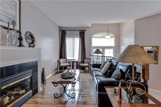 Photo 5 of 23 Bissell Drive N, Brampton, Snelgrove — HOMEH