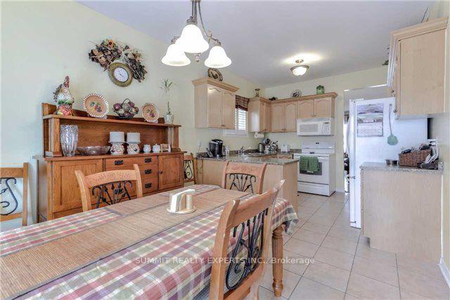 Photo 9 of 23 Bissell Drive N, Brampton, Snelgrove — HOMEH