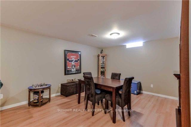 Photo 15 of 23 Bissell Drive N, Brampton, Snelgrove — HOMEH