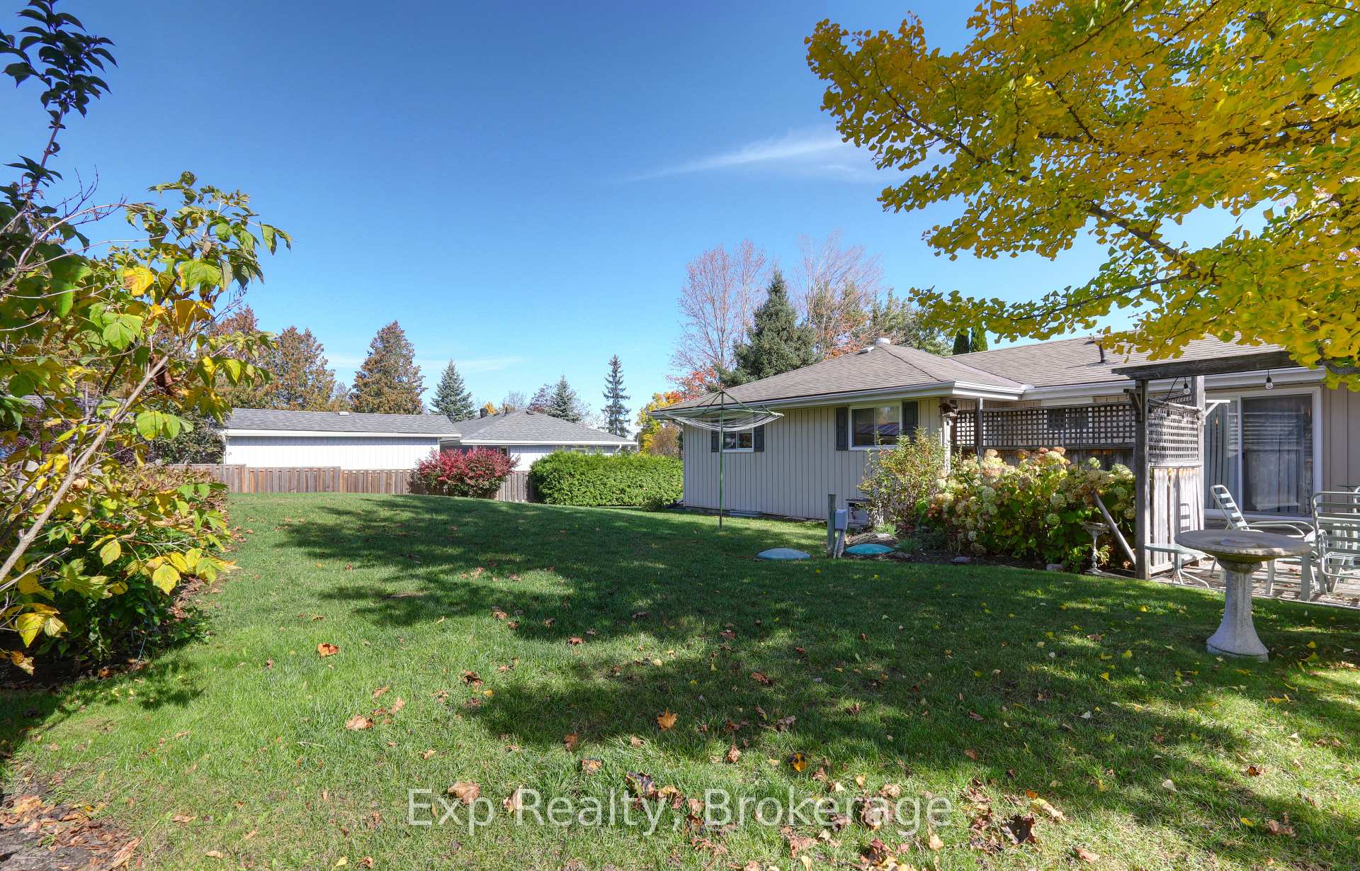 Photo 5 of 247 Lakeshore Drive, Kawartha Lakes, Emily — HOMEH