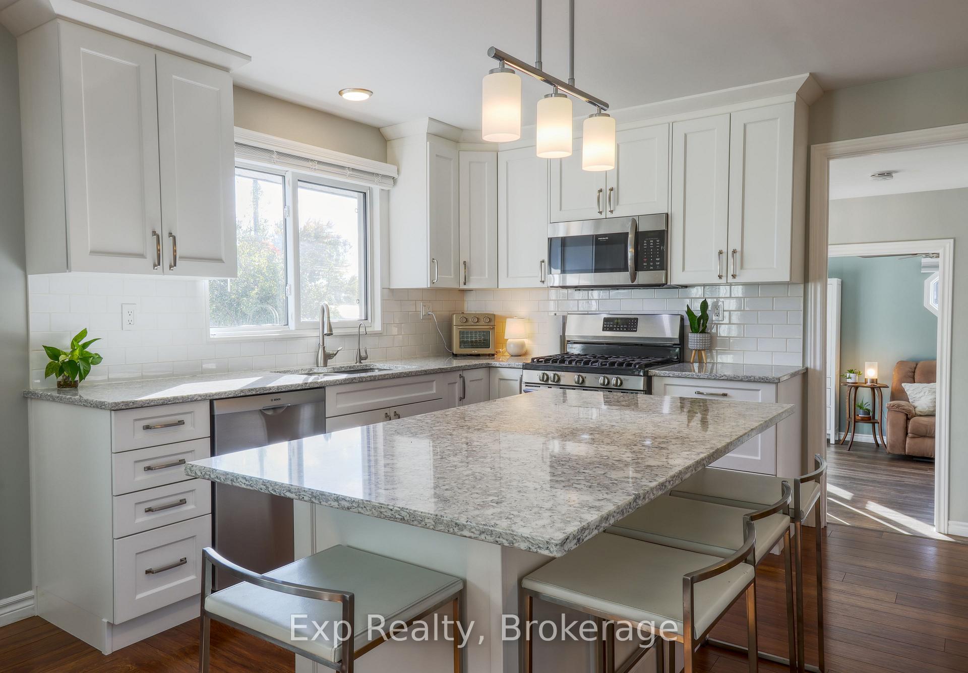 Photo 23 of 247 Lakeshore Drive, Kawartha Lakes, Emily — HOMEH