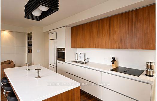 Photo 3 of Unit 2007, 85 Bloor Street E, Toronto, Church-Yonge Corridor — HOMEH
