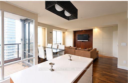 Photo 5 of Unit 2007, 85 Bloor Street E, Toronto, Church-Yonge Corridor — HOMEH
